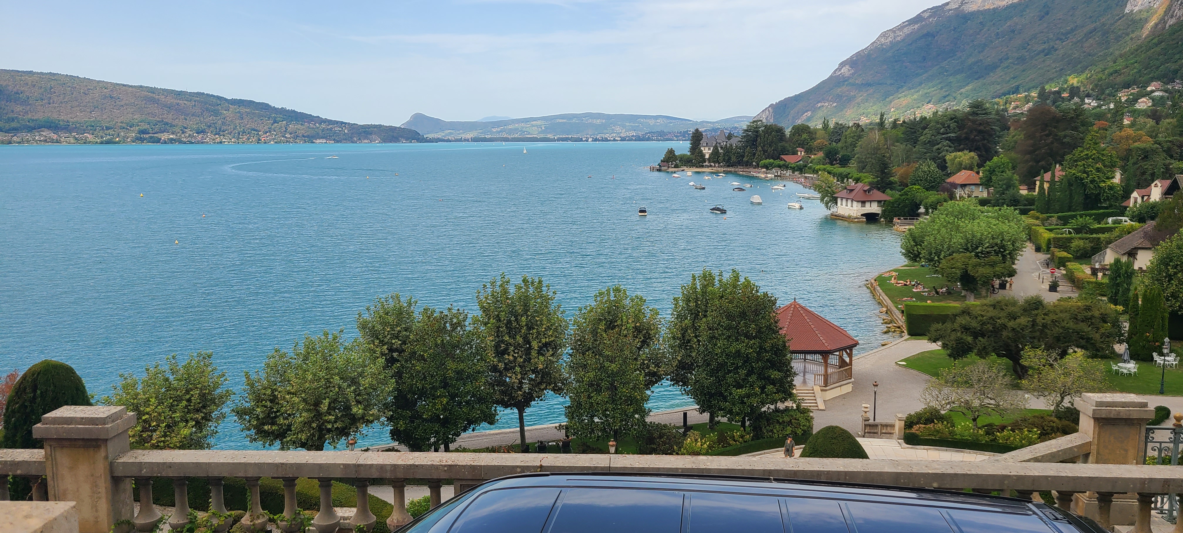 Mercedes VTC Lac d'Annecy turquoise